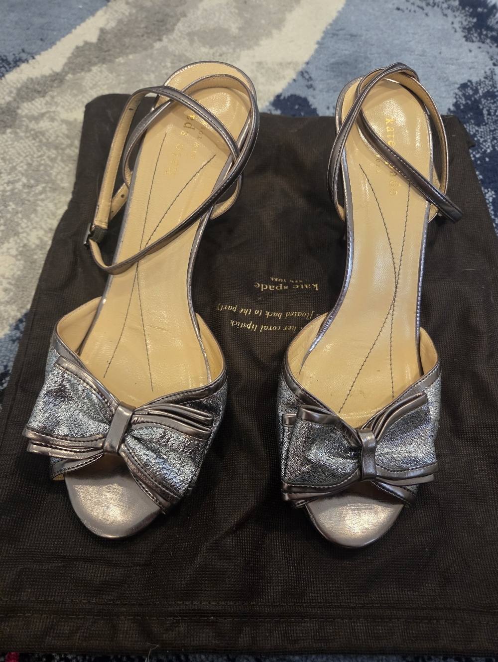 Kate Spade Pewter Metallic Leather Bow Slingback heels Size 8.5